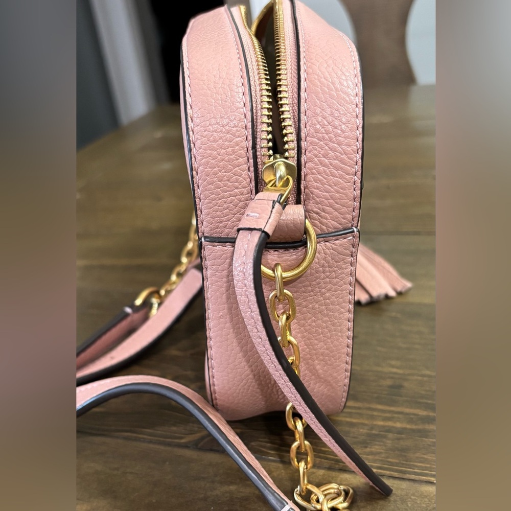 Tory Burch McGraw Camera Bag in Blush Pink - Picture 5 of 9